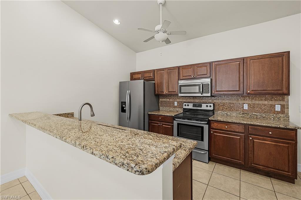 CAPE CORAL - Residential Lease