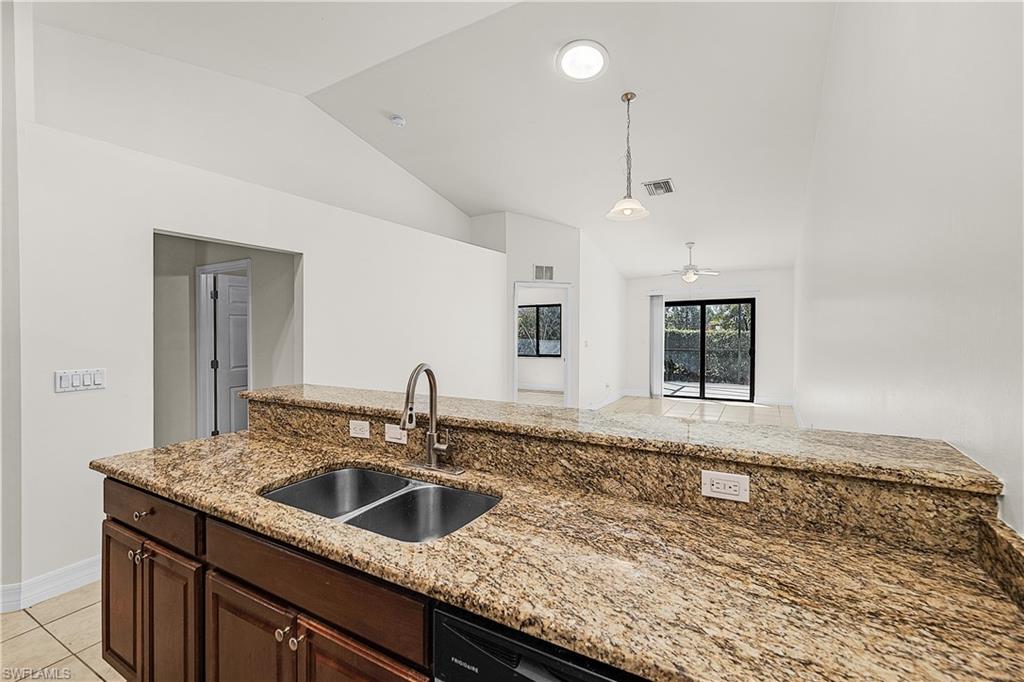 CAPE CORAL - Residential Lease