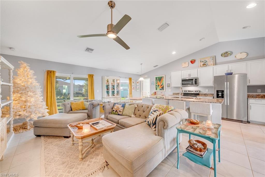 CAPE CORAL - Residential