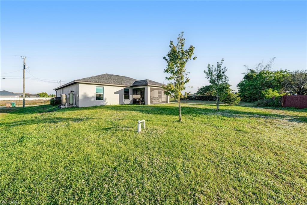 CAPE CORAL - Residential