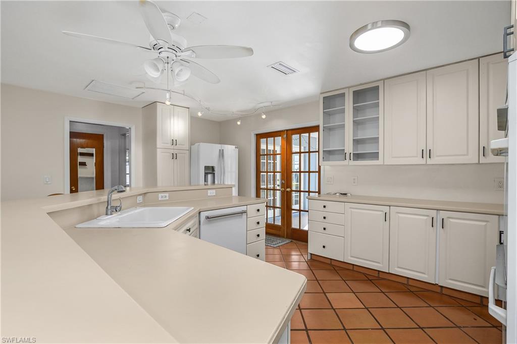 TURNER OAK HILL ESTATES - Residential Lease