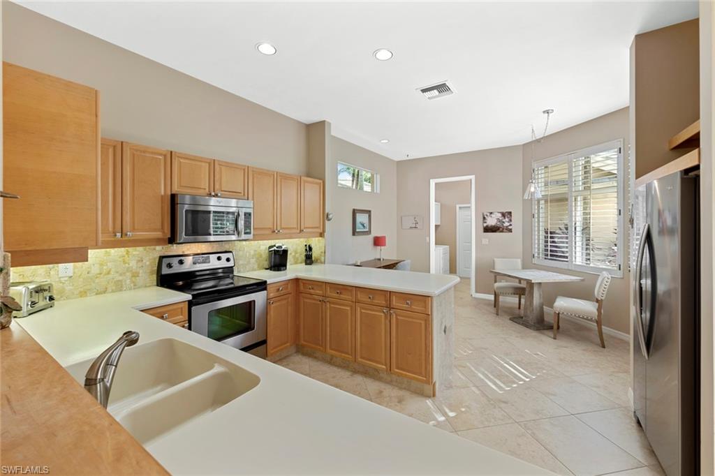 ARBOR STRAND - Residential