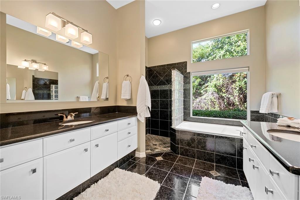 ARBOR STRAND - Residential