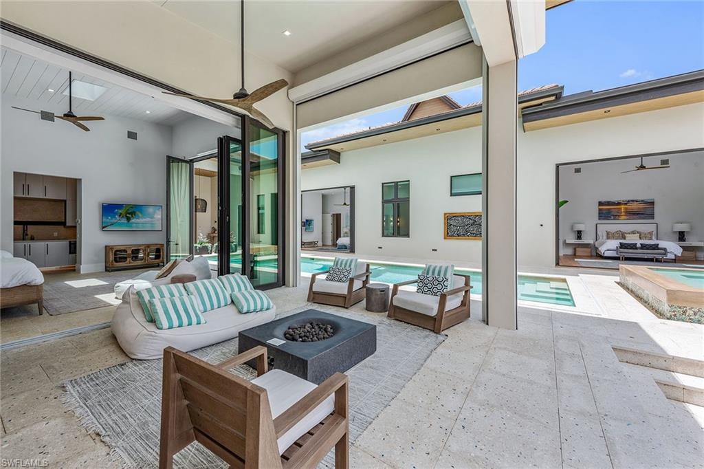 MARCO BEACH - Residential