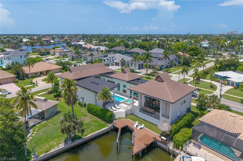 MARCO BEACH - Residential