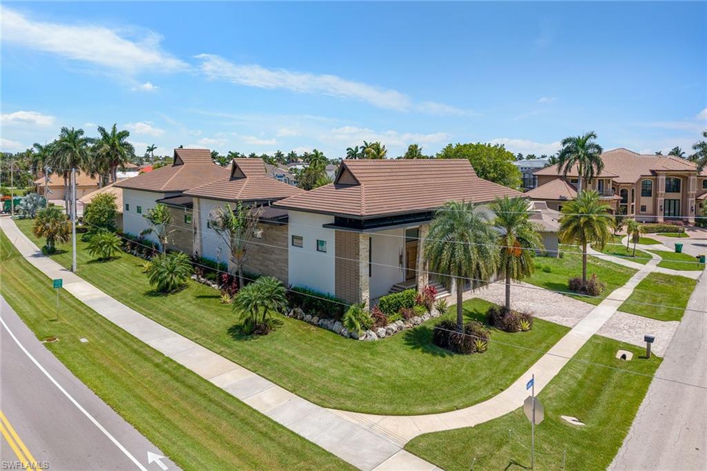 MARCO BEACH - Residential