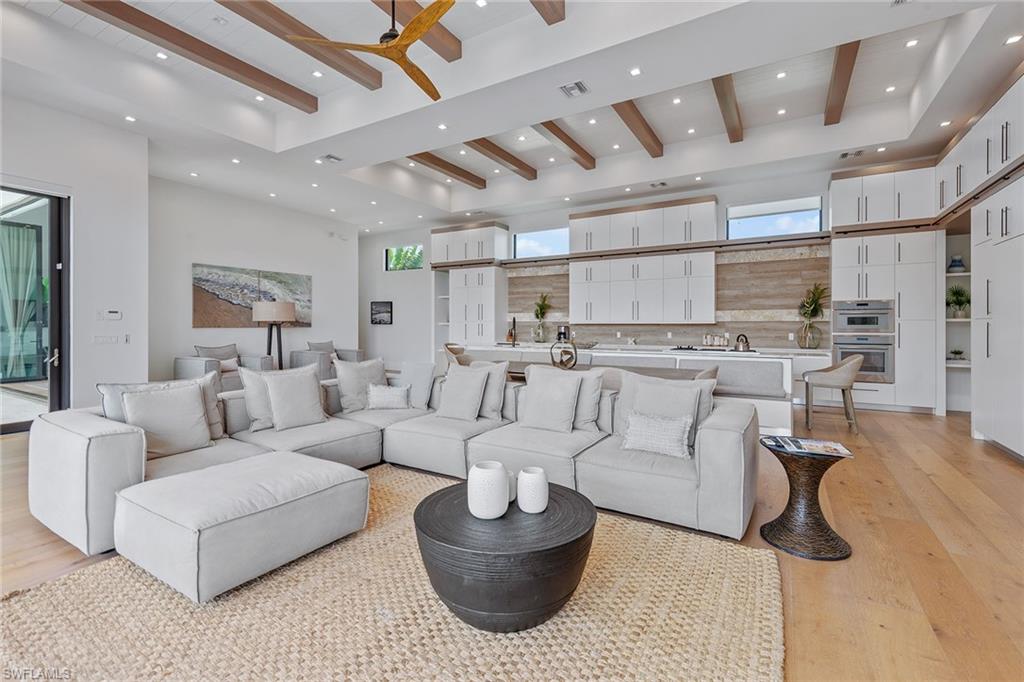 MARCO BEACH - Residential