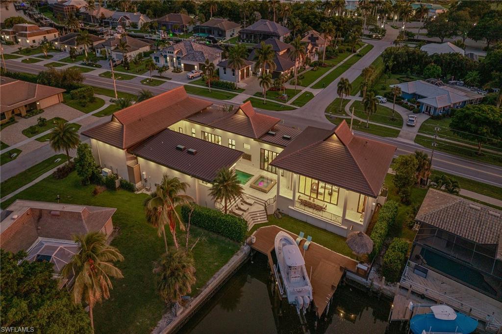 MARCO BEACH - Residential