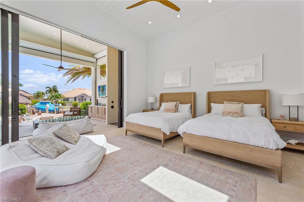 MARCO BEACH - Residential