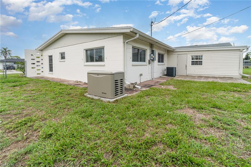 LEHIGH ACRES - Residential