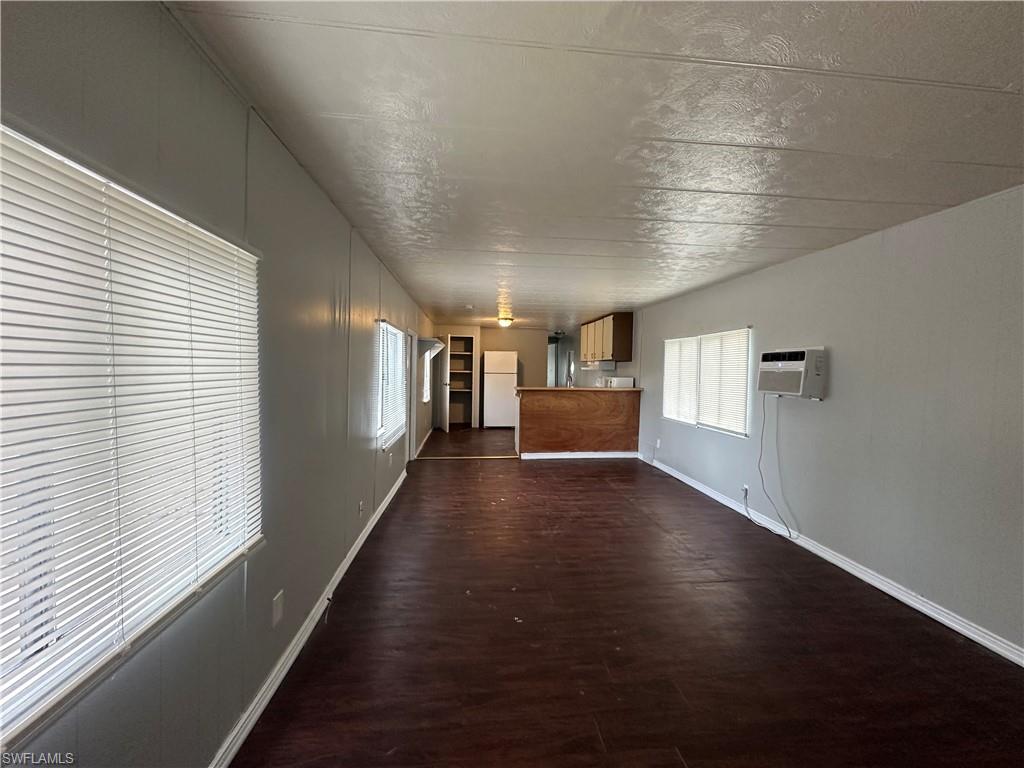 SUNCOAST ESTATES UNREC - Residential Lease