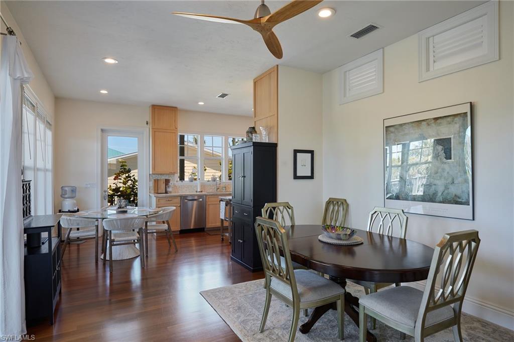 CAPTAINS COVE - Residential