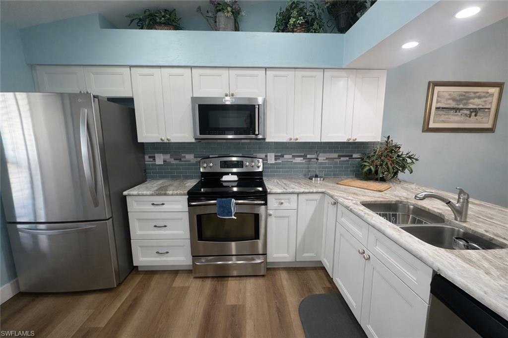 VILLAS AT CINNAMON COVE - Residential