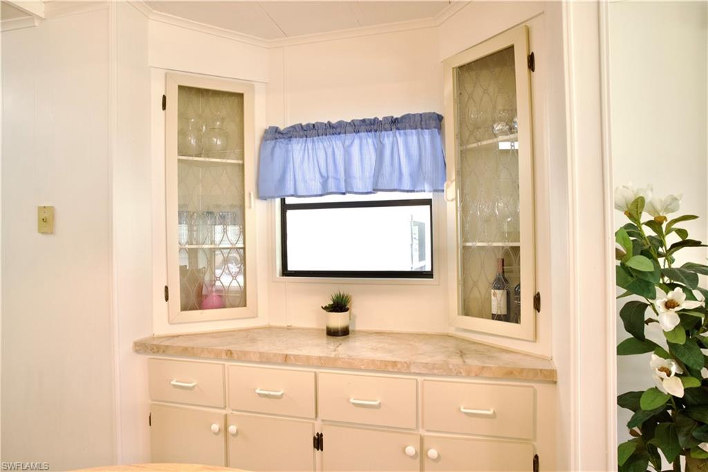 LAKE FAIRWAYS COUNTY CLUB - Residential