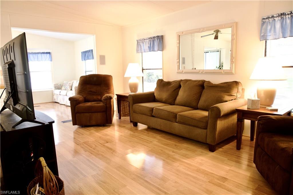 LAKE FAIRWAYS COUNTY CLUB - Residential