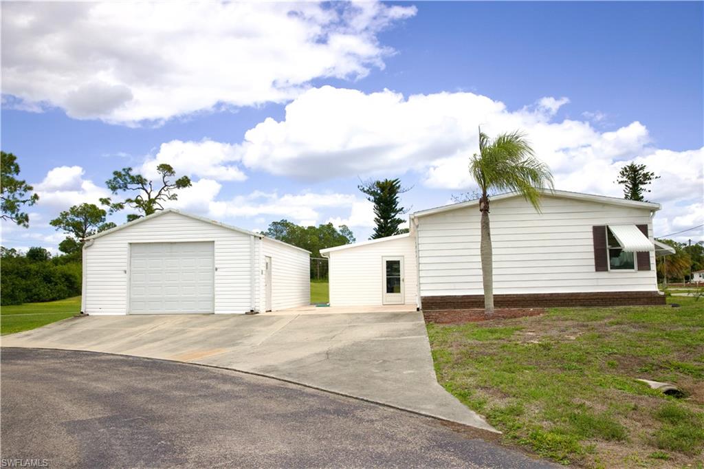 LAKE FAIRWAYS COUNTY CLUB - Residential