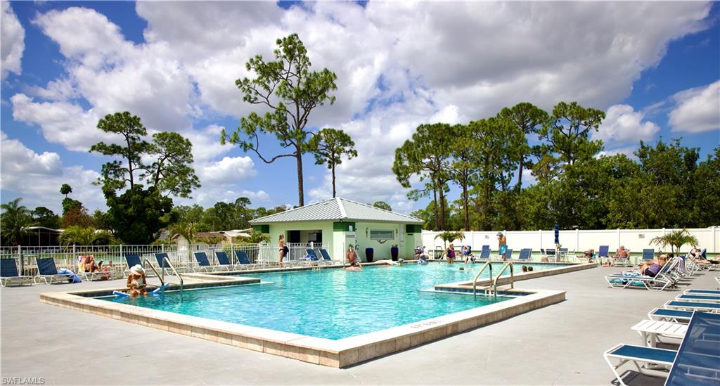 LAKE FAIRWAYS COUNTY CLUB - Residential