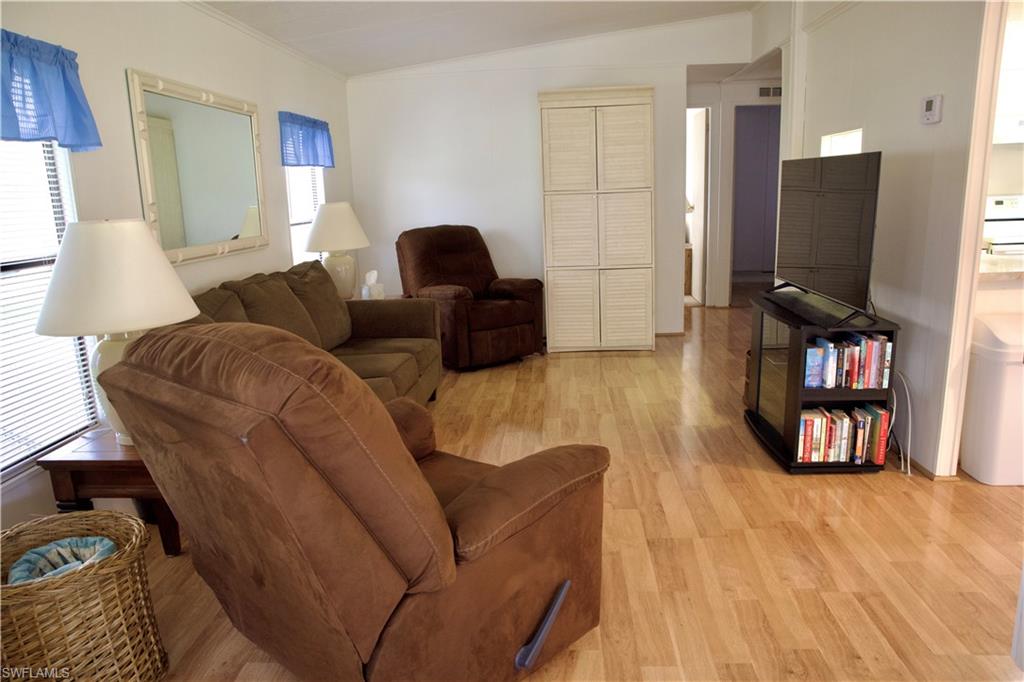 LAKE FAIRWAYS COUNTY CLUB - Residential