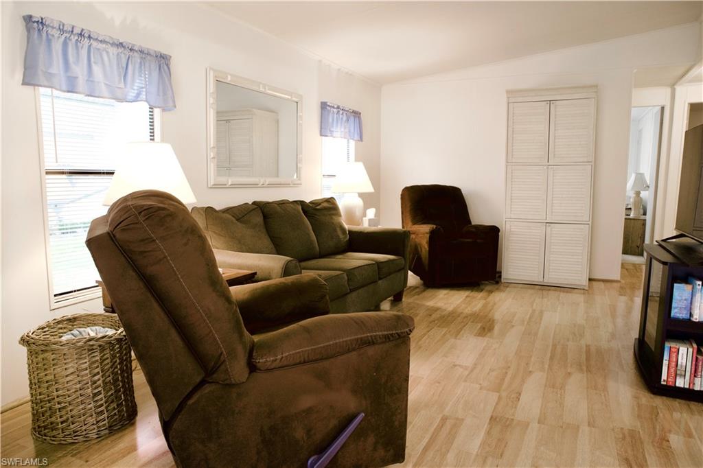 LAKE FAIRWAYS COUNTY CLUB - Residential