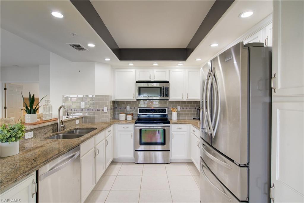 WEDGEWOOD FOUNTAIN - Residential