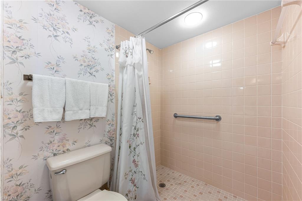 ADMIRALTY OF VANDERBILT BEACH - Residential