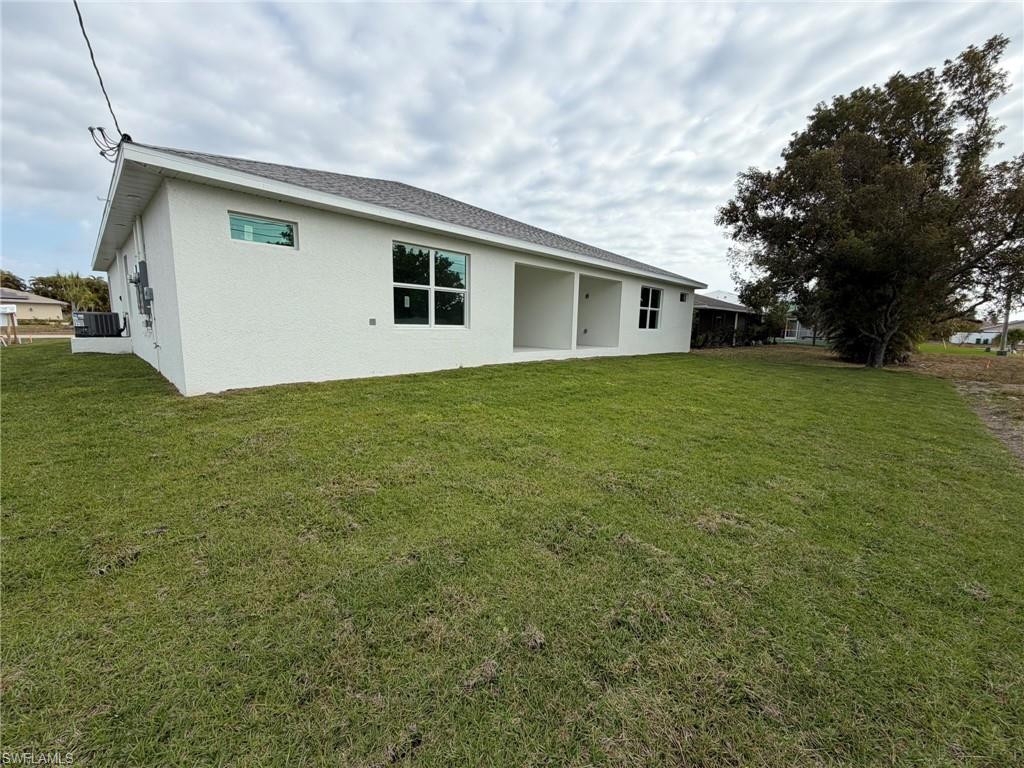 CAPE CORAL - Residential