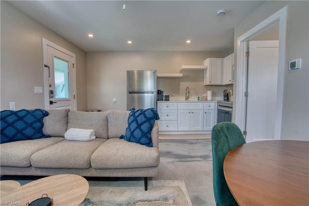 SEAGRAPE - Residential