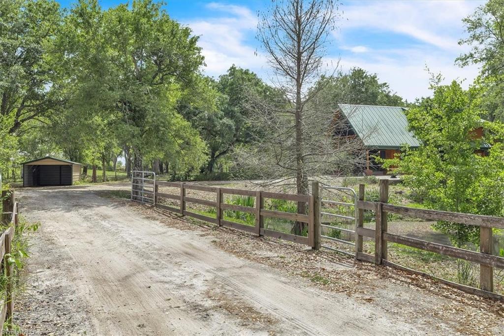 ACREAGE - Residential