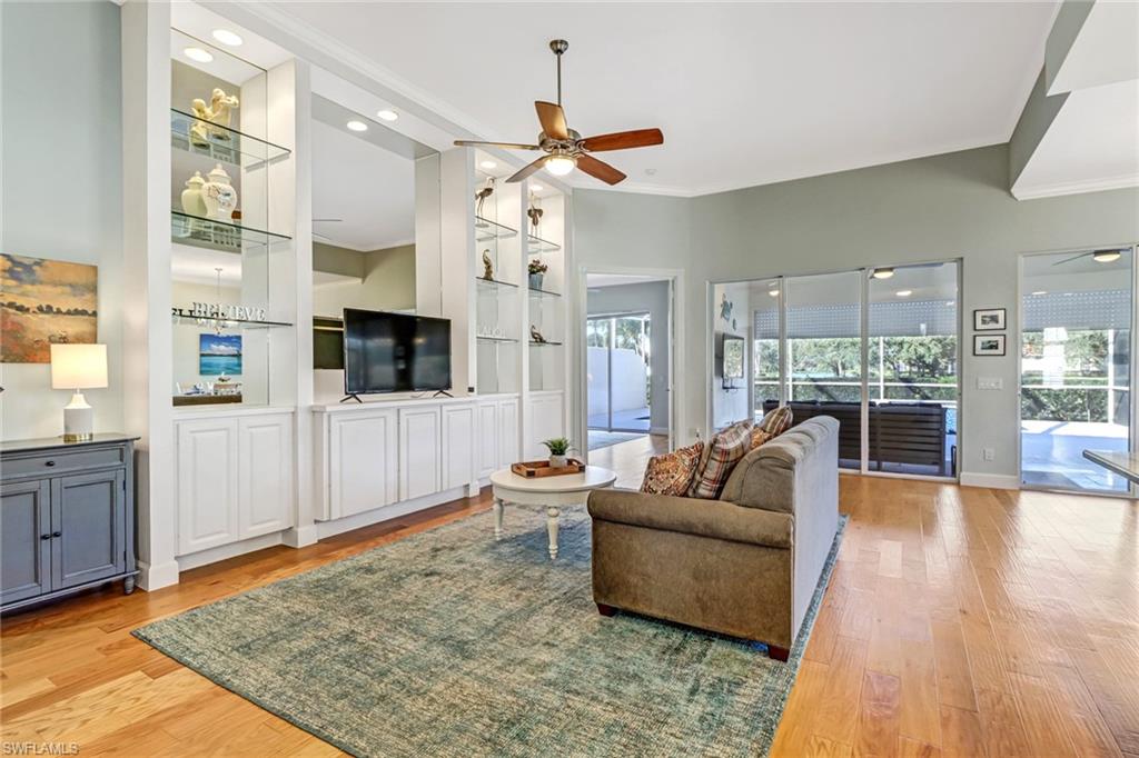 VILLAGE WALK - Residential