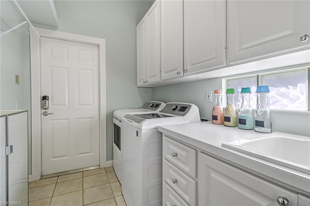 VILLAGE WALK - Residential