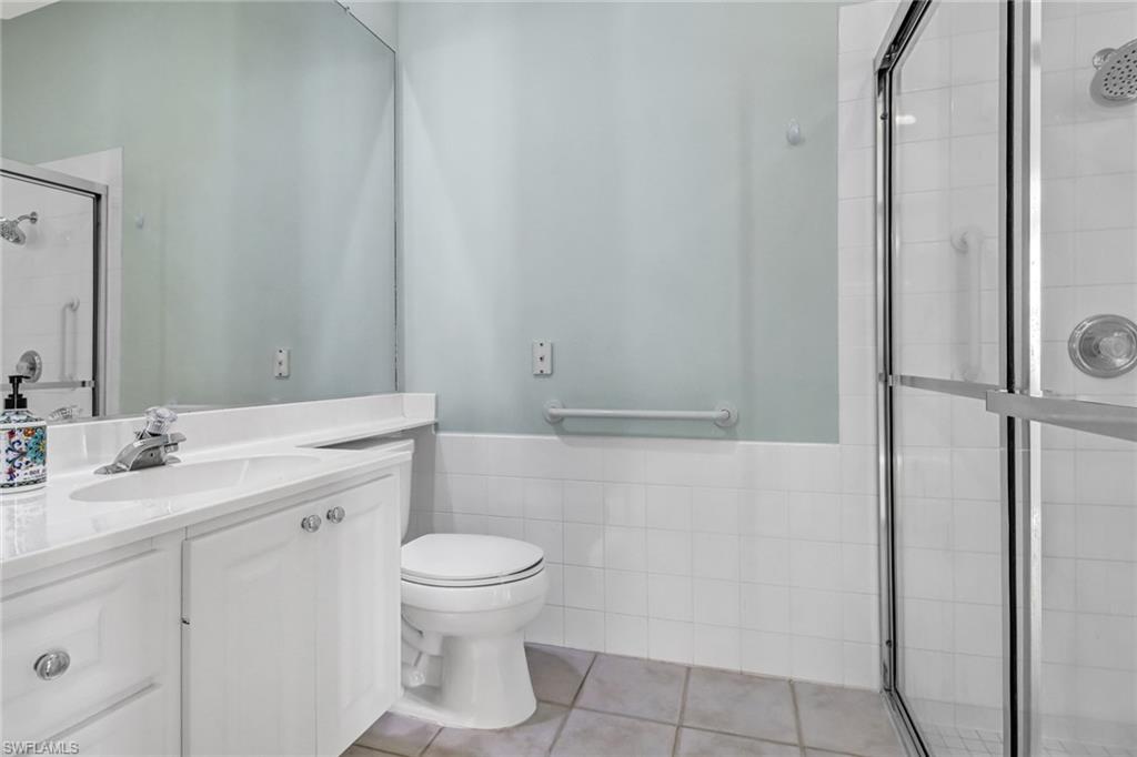 VILLAGE WALK - Residential