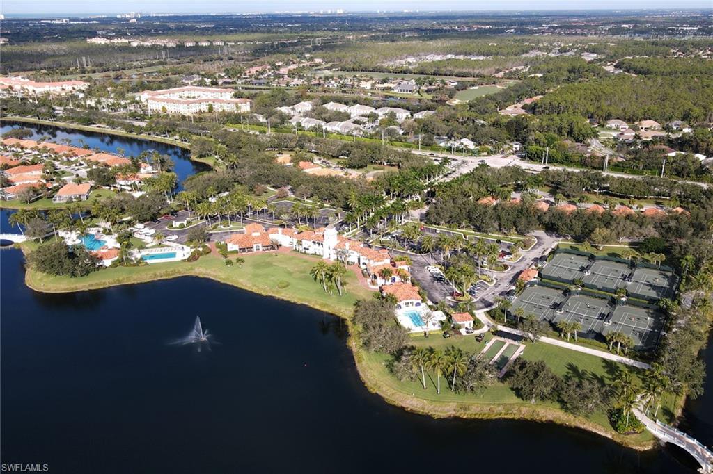 VILLAGE WALK - Residential