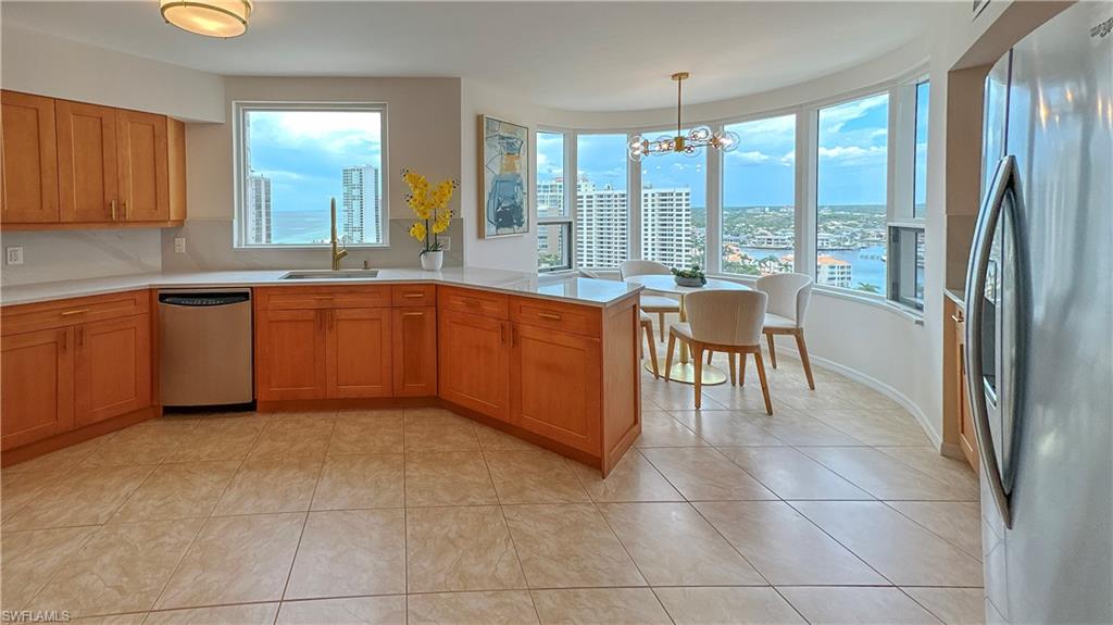 PARK SHORE TOWER - Residential Lease