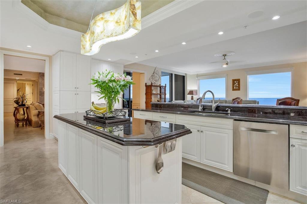 BELIZE - Residential