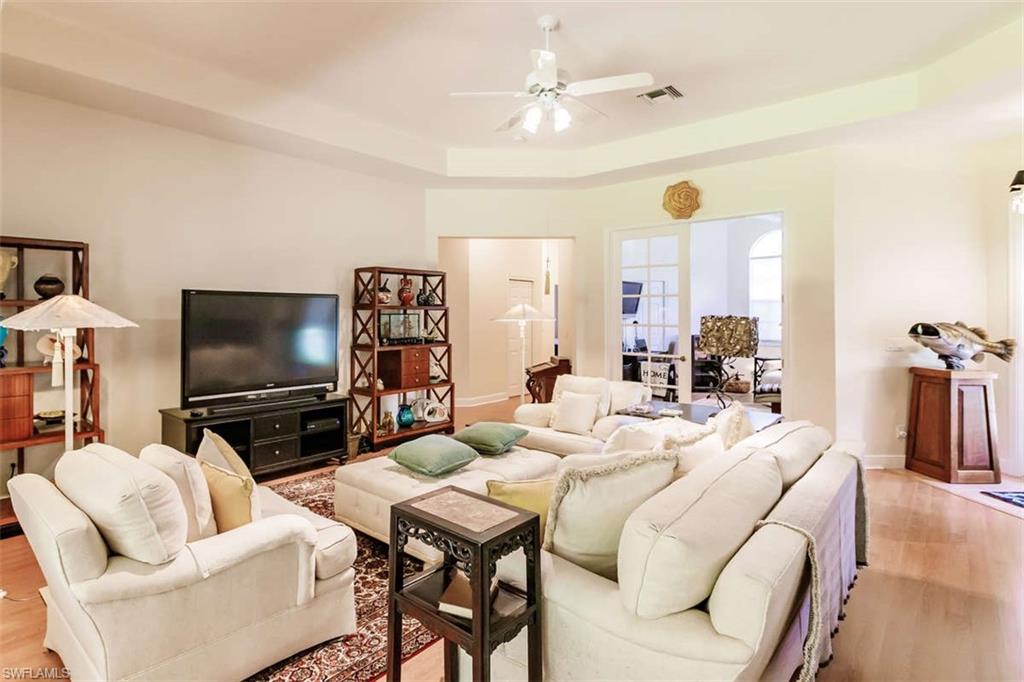 HARBOUR ISLE YACHT AND RACQUET CLUB CONDO - Residential