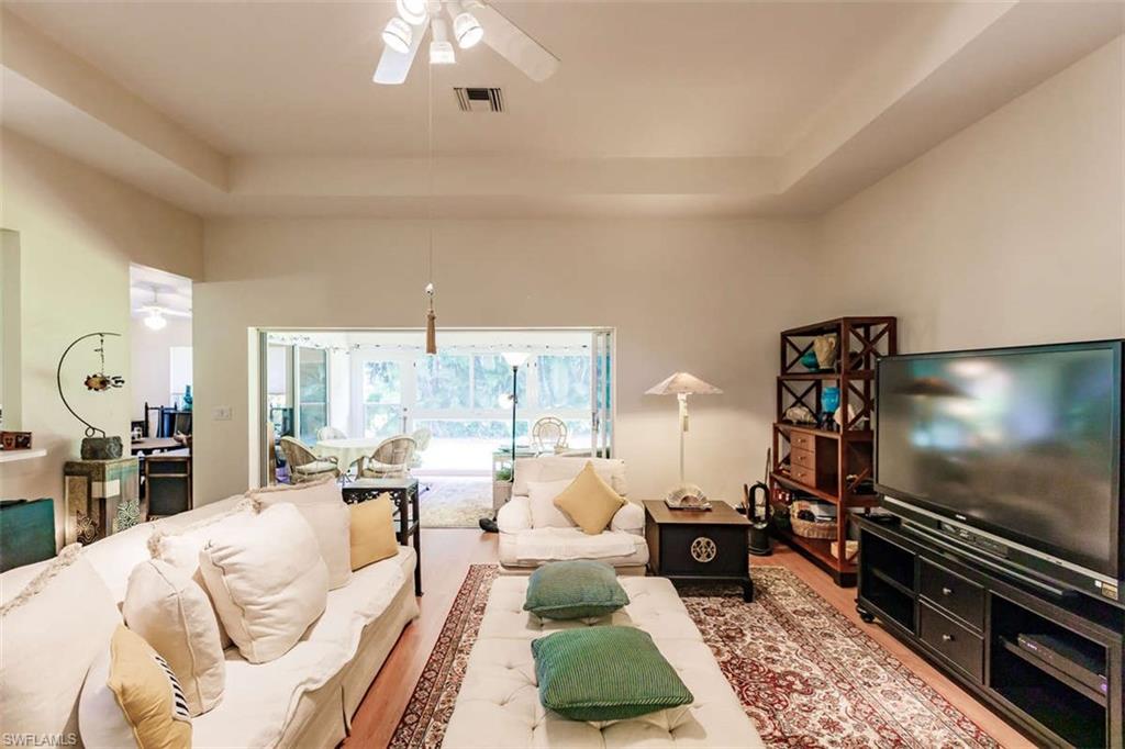 HARBOUR ISLE YACHT AND RACQUET CLUB CONDO - Residential