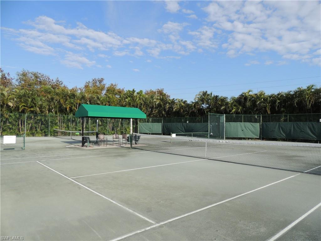 HARBOUR ISLE YACHT AND RACQUET CLUB CONDO - Residential