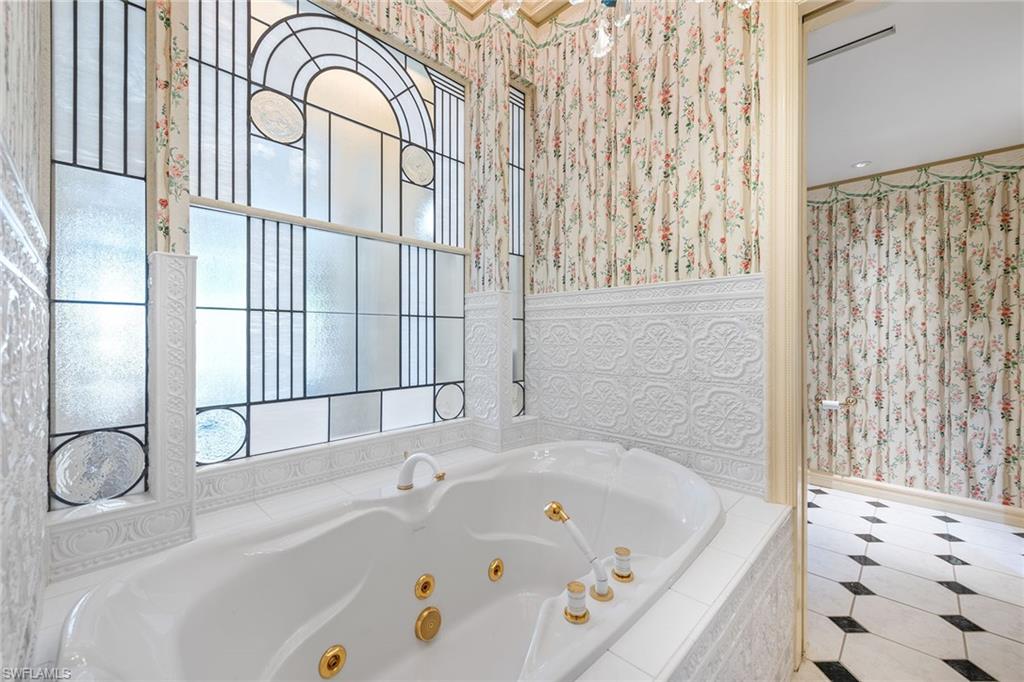 PARK SHORE - Residential