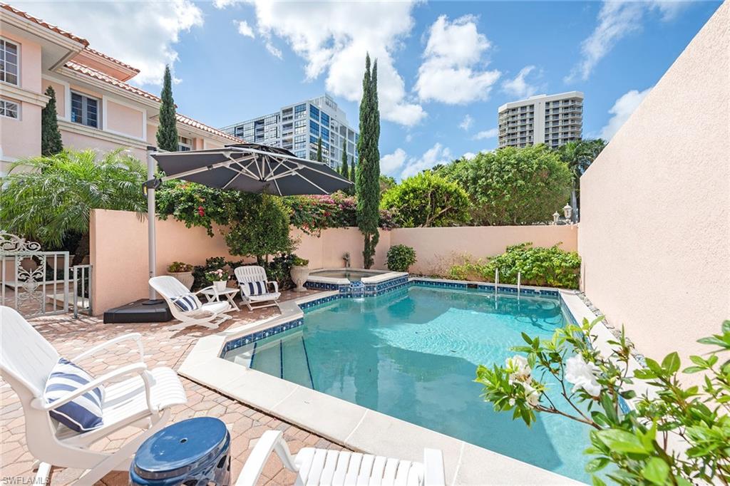 PARK SHORE - Residential