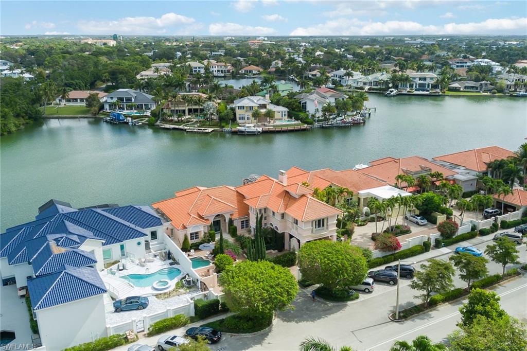 PARK SHORE - Residential