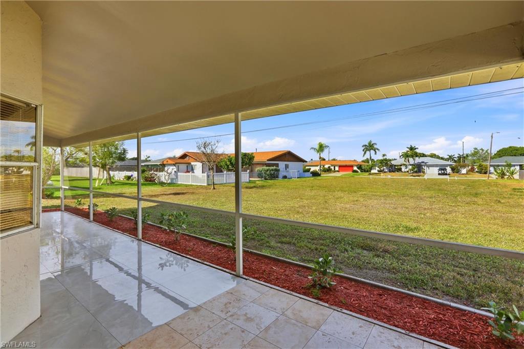 CAPE CORAL - Residential