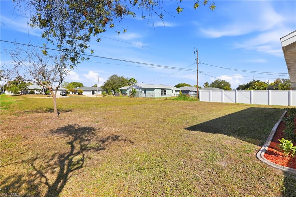 CAPE CORAL - Residential