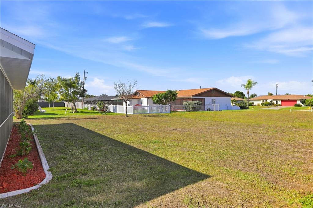 CAPE CORAL - Residential