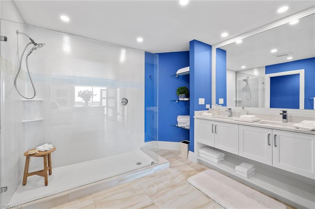 MERIDIAN CLUB - Residential