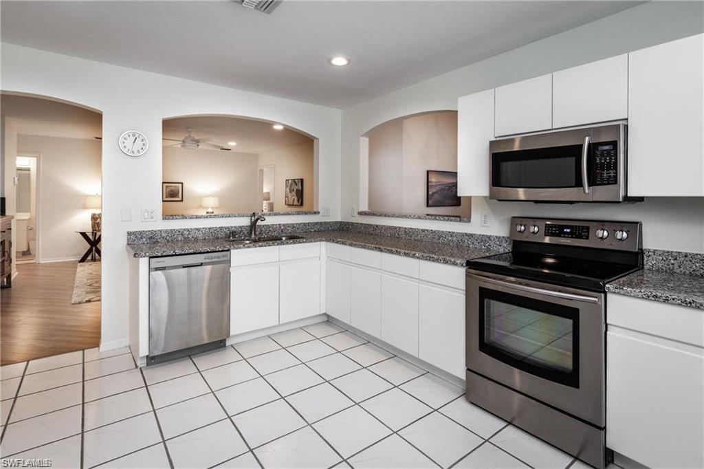 DIAMOND LAKE - Residential