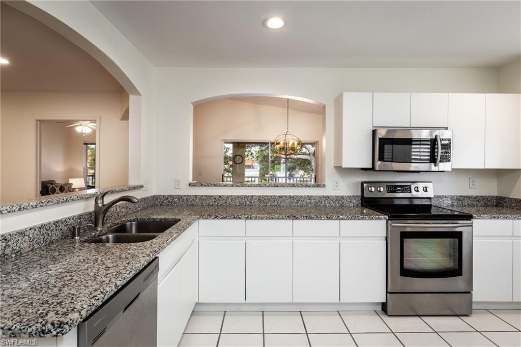 DIAMOND LAKE - Residential