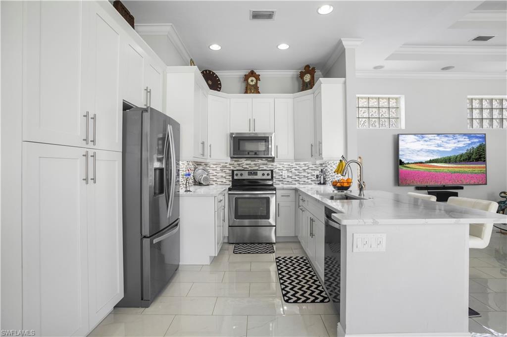 BRIDGEWATER BAY - Residential