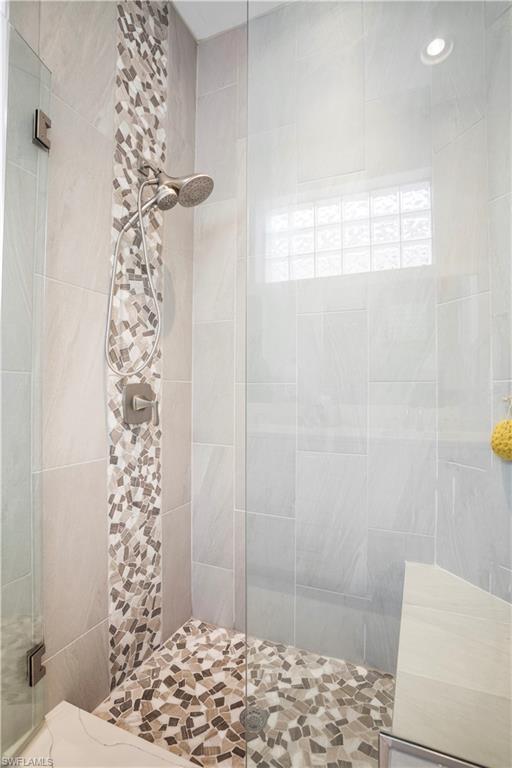 BRIDGEWATER BAY - Residential