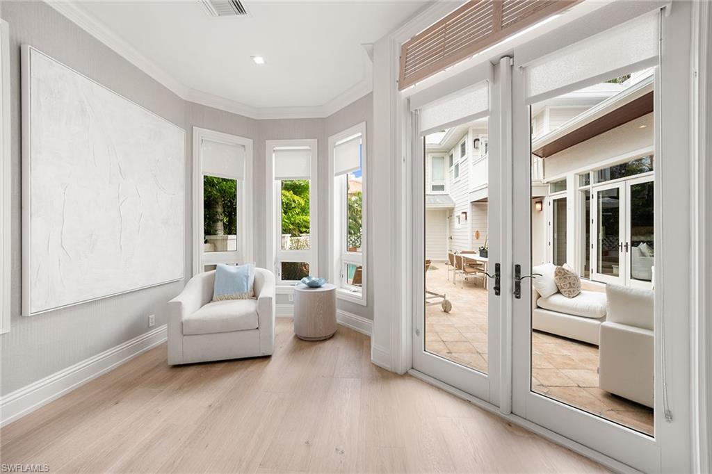 OLDE NAPLES - Residential