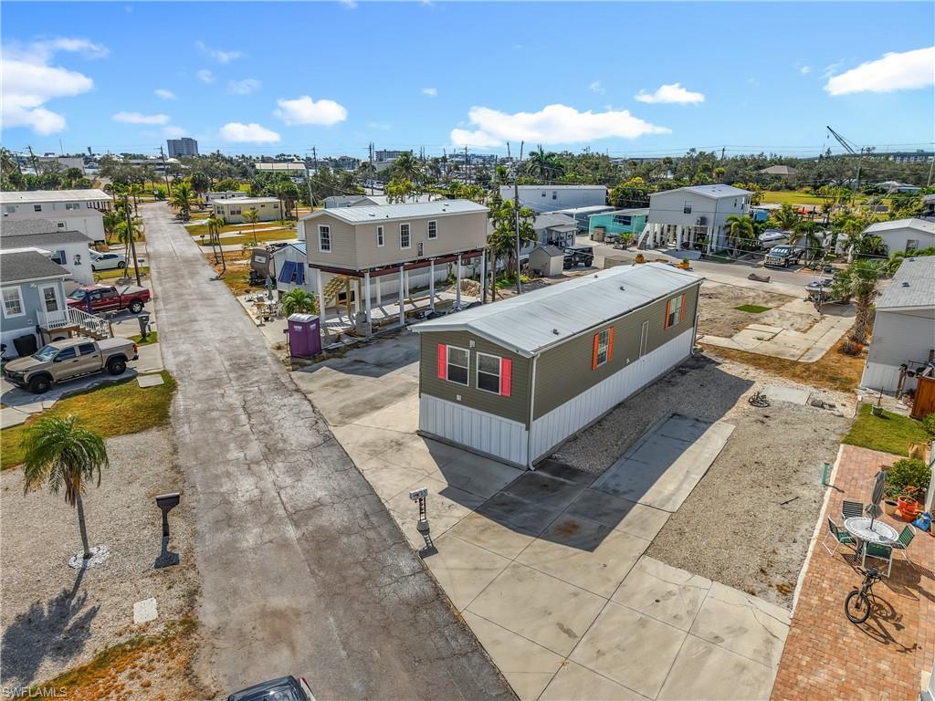 HELEN LANE CONDO RV - Residential